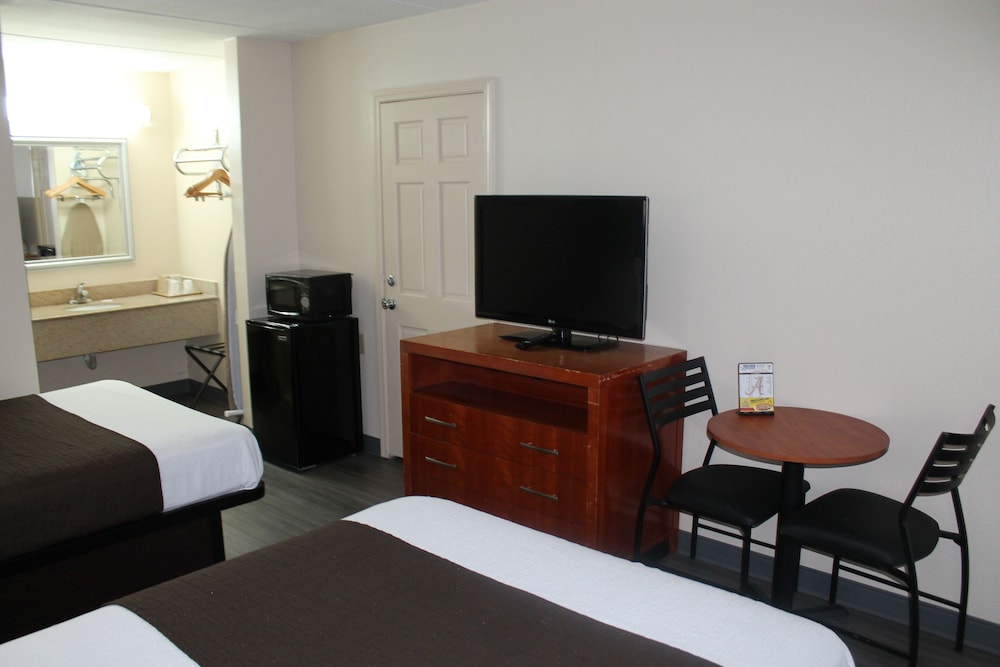 Americas Best Value Inn -Tuscaloosa 18/20
