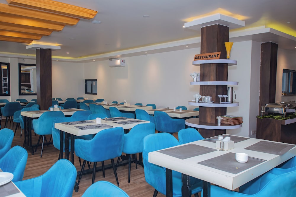 restaurant cafeteria