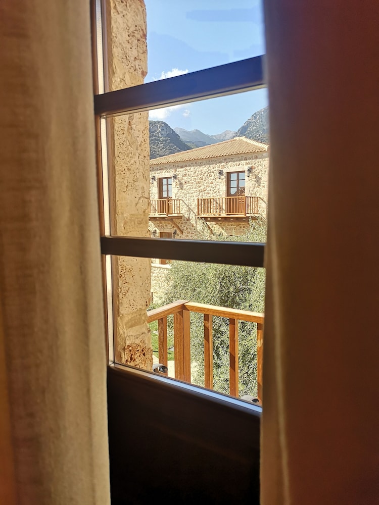 MYSTRAS GRAND PALACE RESORT & SPA 18/50