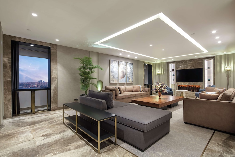 Hilton Istanbul Maslak 57/82