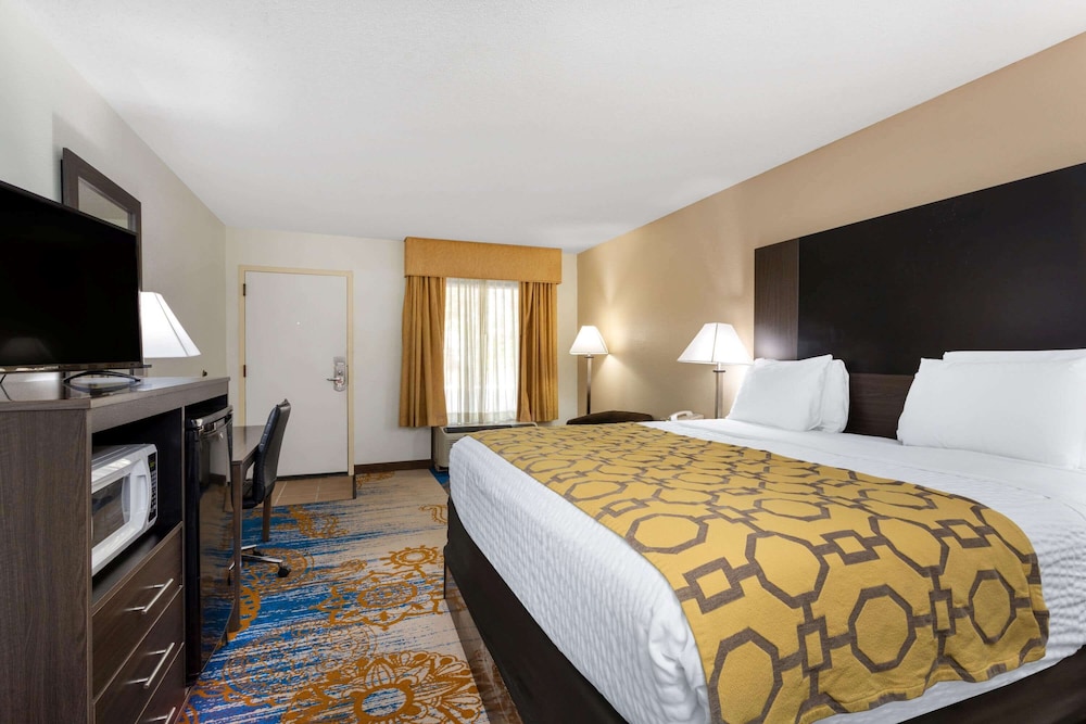Baymont by Wyndham Tallahassee 21/50
