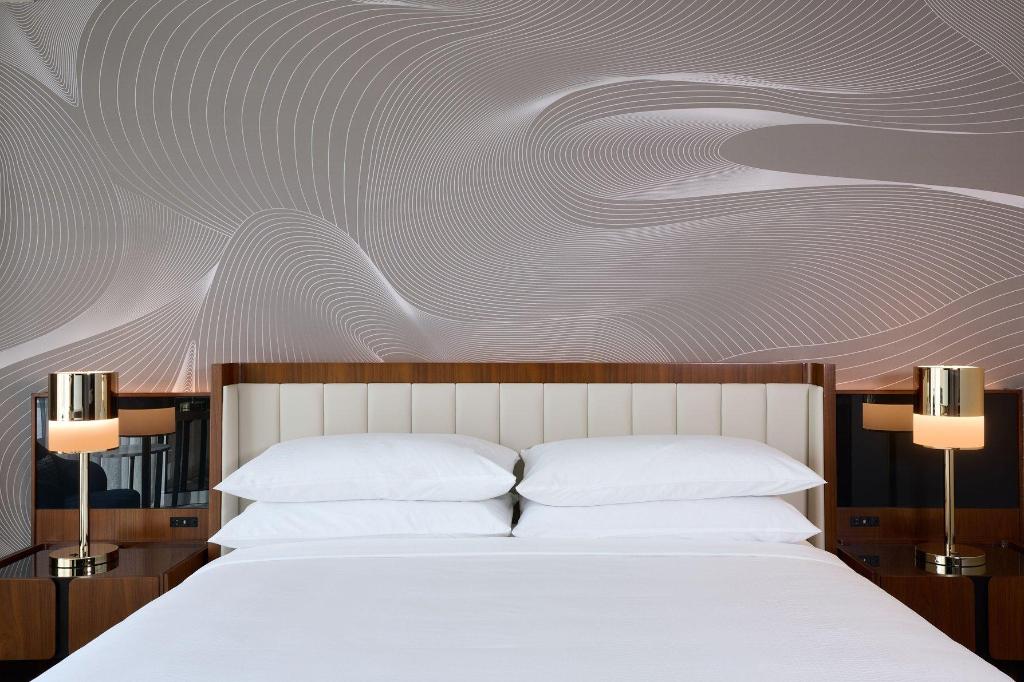 Artisan, Guest Room, King Bed