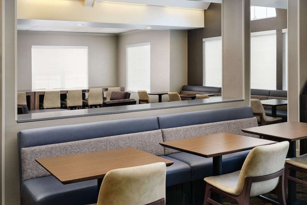 Residence Inn By Marriott Boulder Longmont 31/34