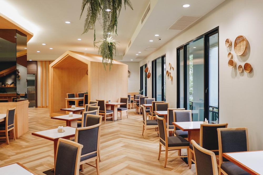 Civilize Hotel 48/64