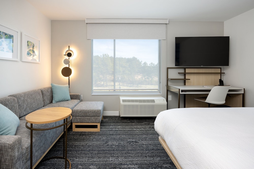 TownePlace Suites Canton Riverstone Parkway 8/38
