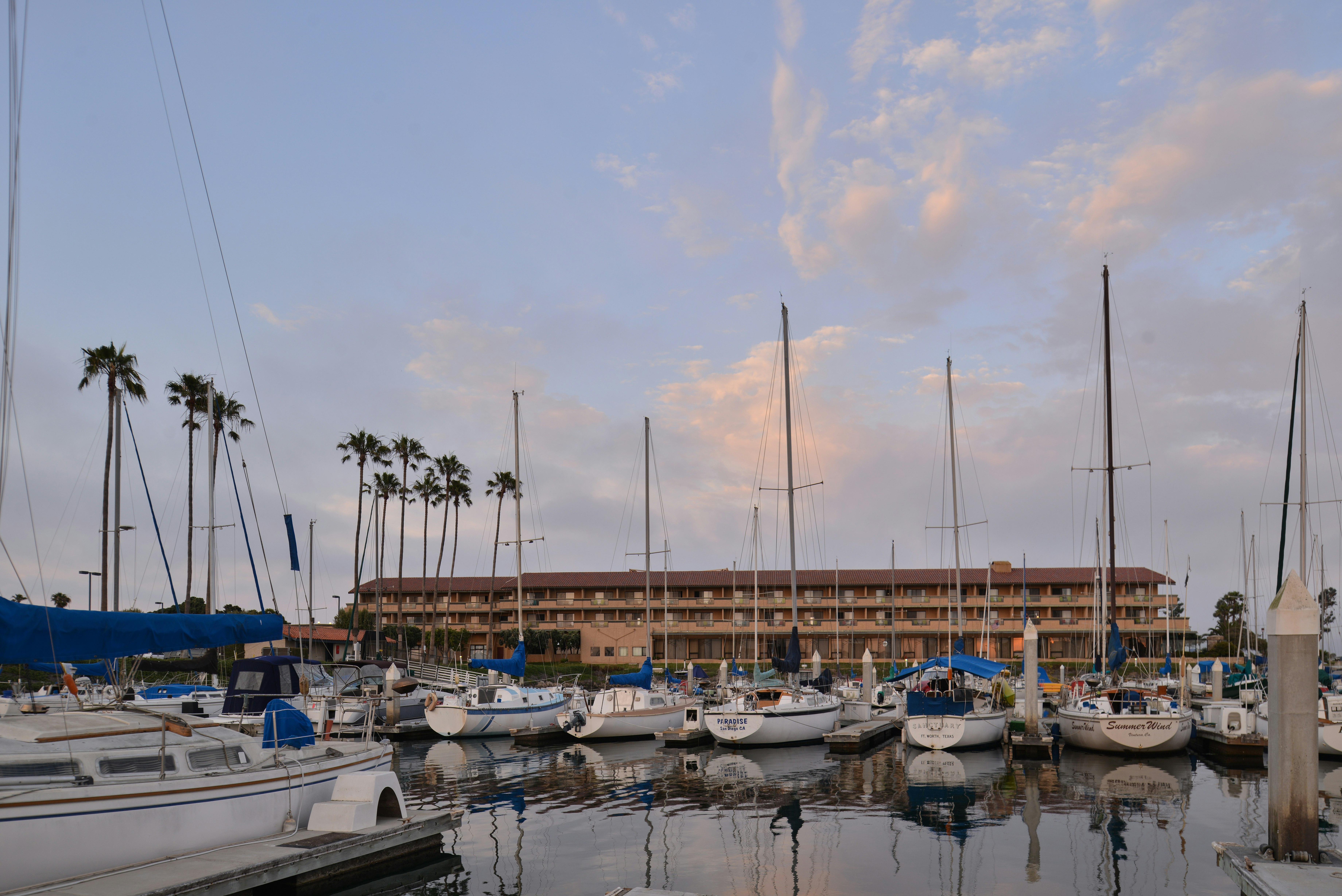 Holiday Inn Express Hotel Suites Ventura Harbor 67/69