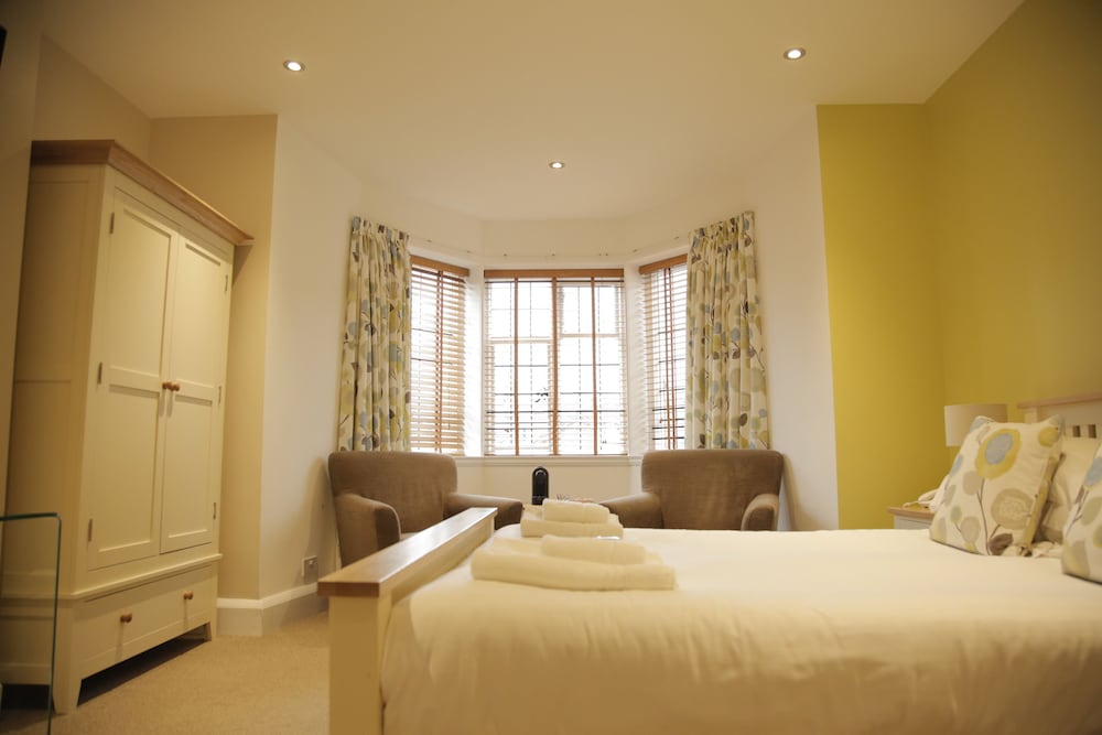 B+B York 7/33