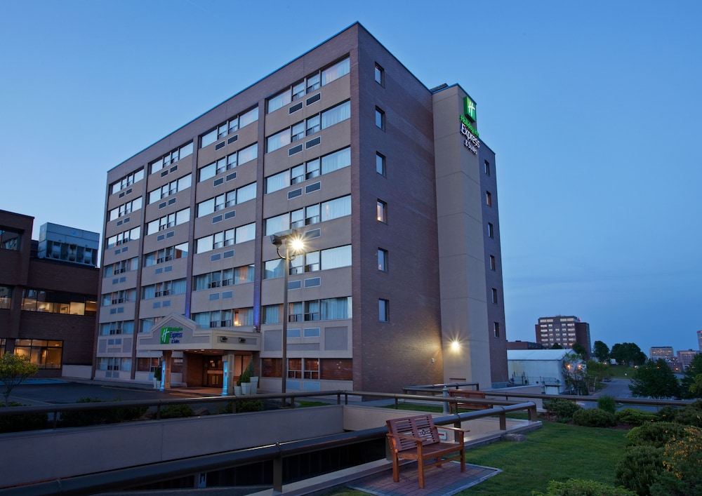 Holiday Inn Express Saint John Harbour Side Hotel 1/69