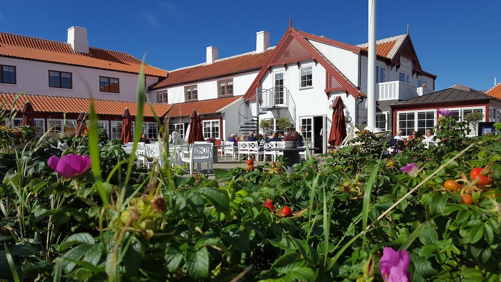 Ruths Hotel 1/56