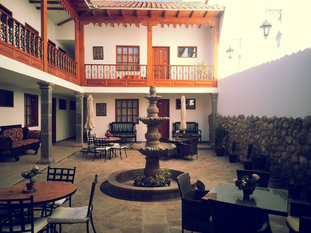 ILLA HOTEL 56/74