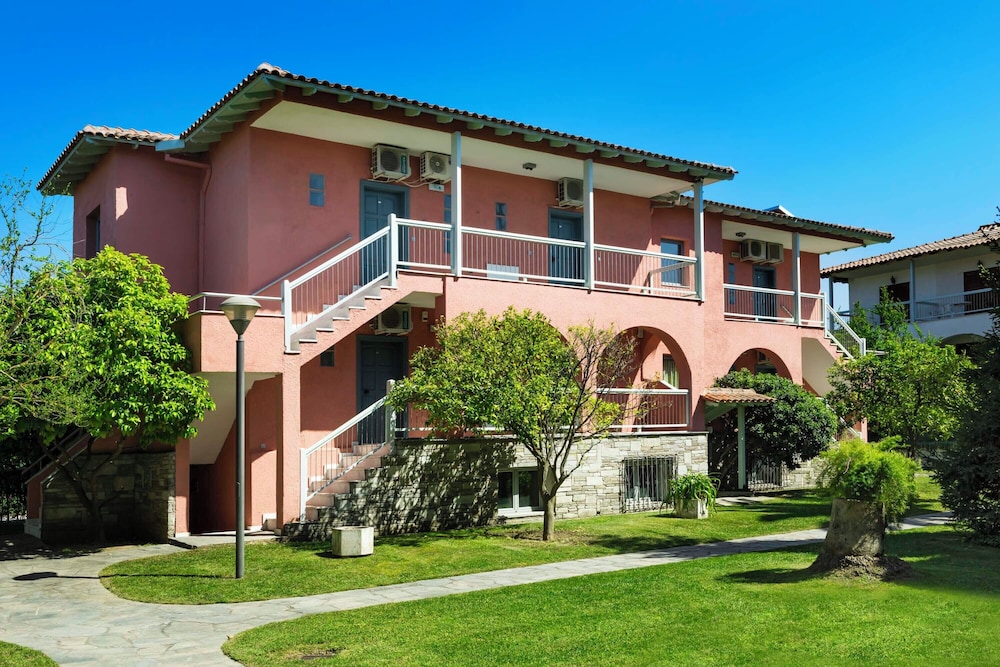 Hanioti Village Resort in KASSANDRA