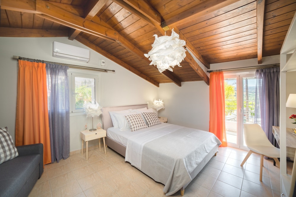 Villa Provenza 2/34