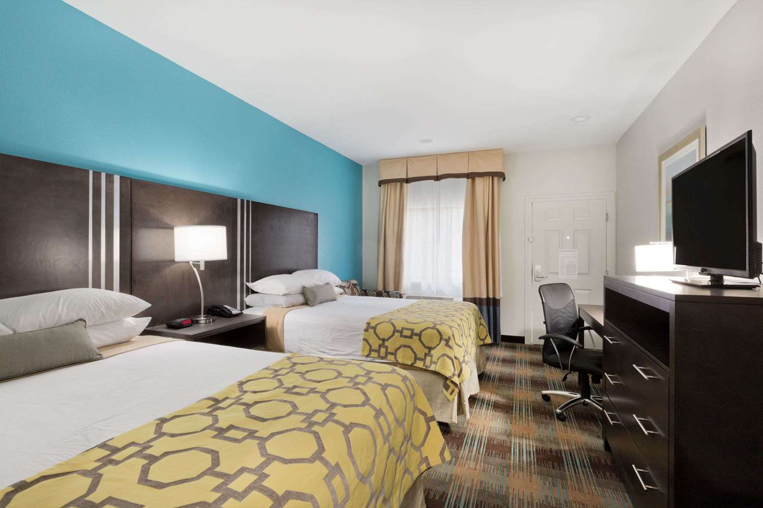Baymont by Wyndham Bryan College Station 8/20