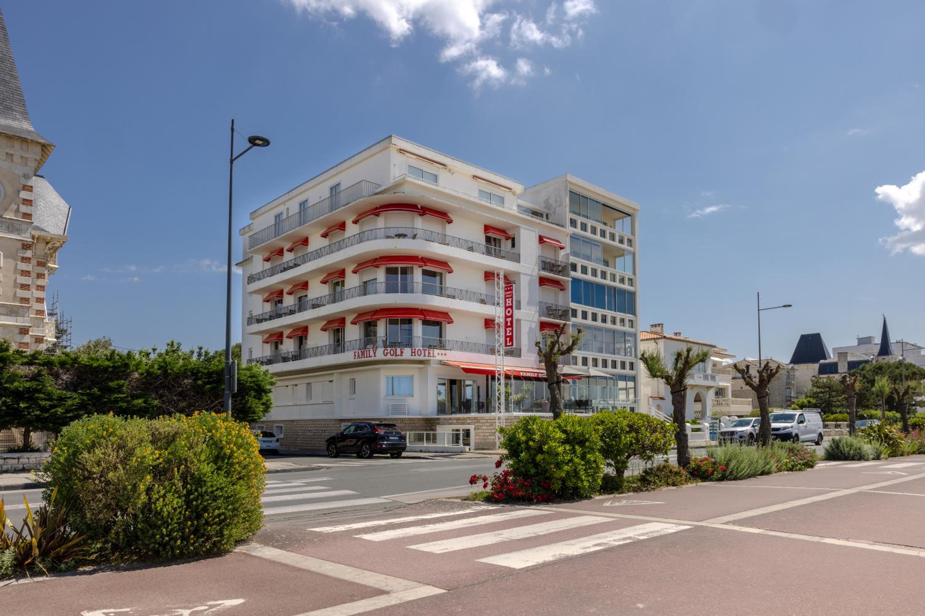 Family Golf Hotel 46/58