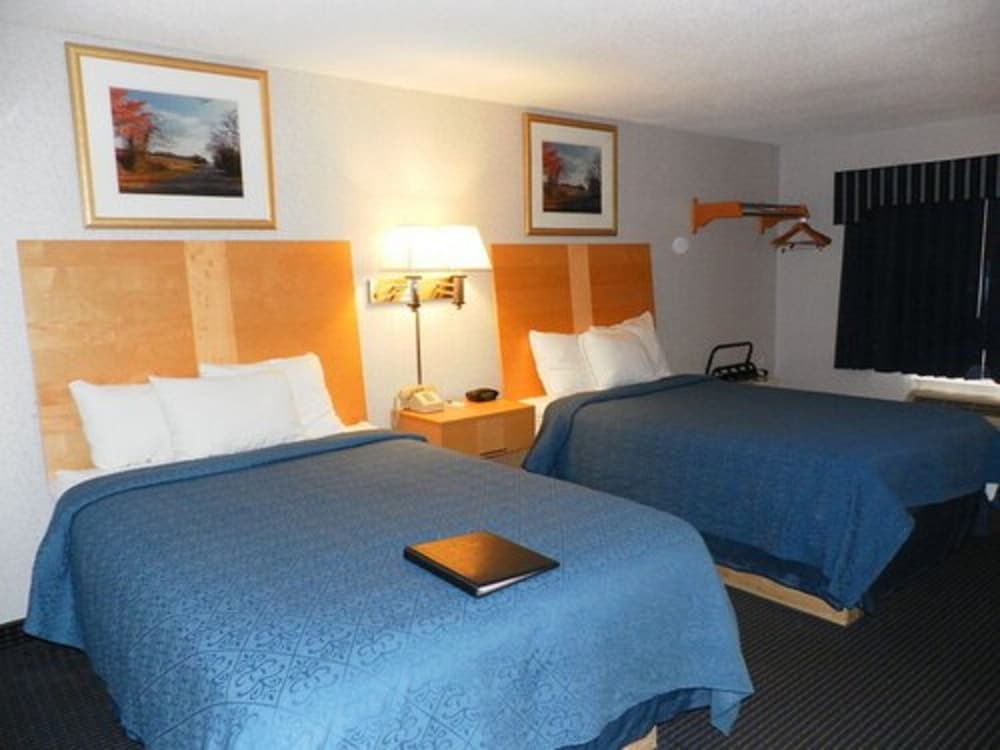 Ambassador Inn Suites 25/43