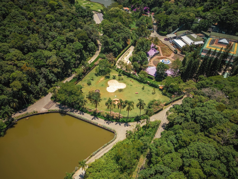 Unique Garden Hotel And Spa 45/49