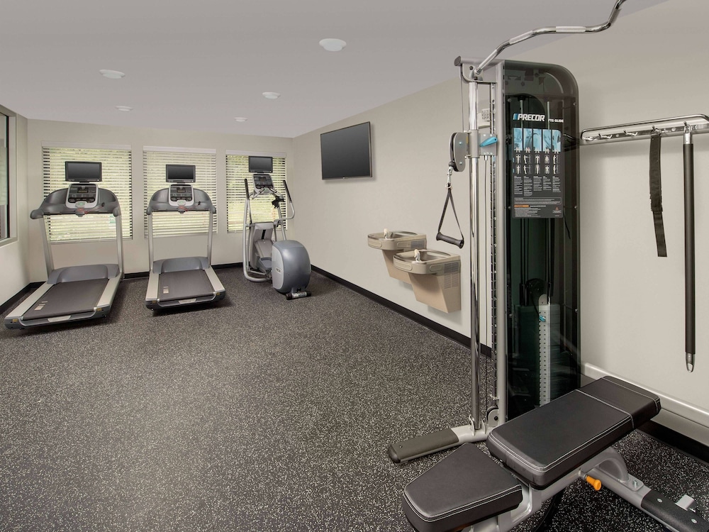WoodSpring Suites Meridian 16/27