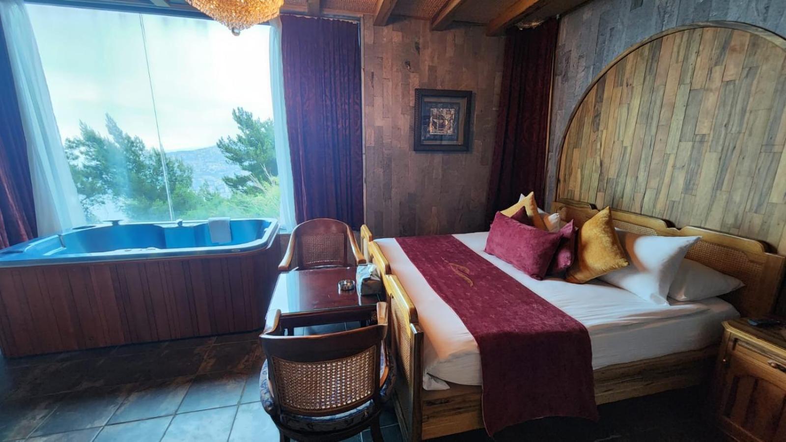 Bay Lodge Boutique Hotel 35/50