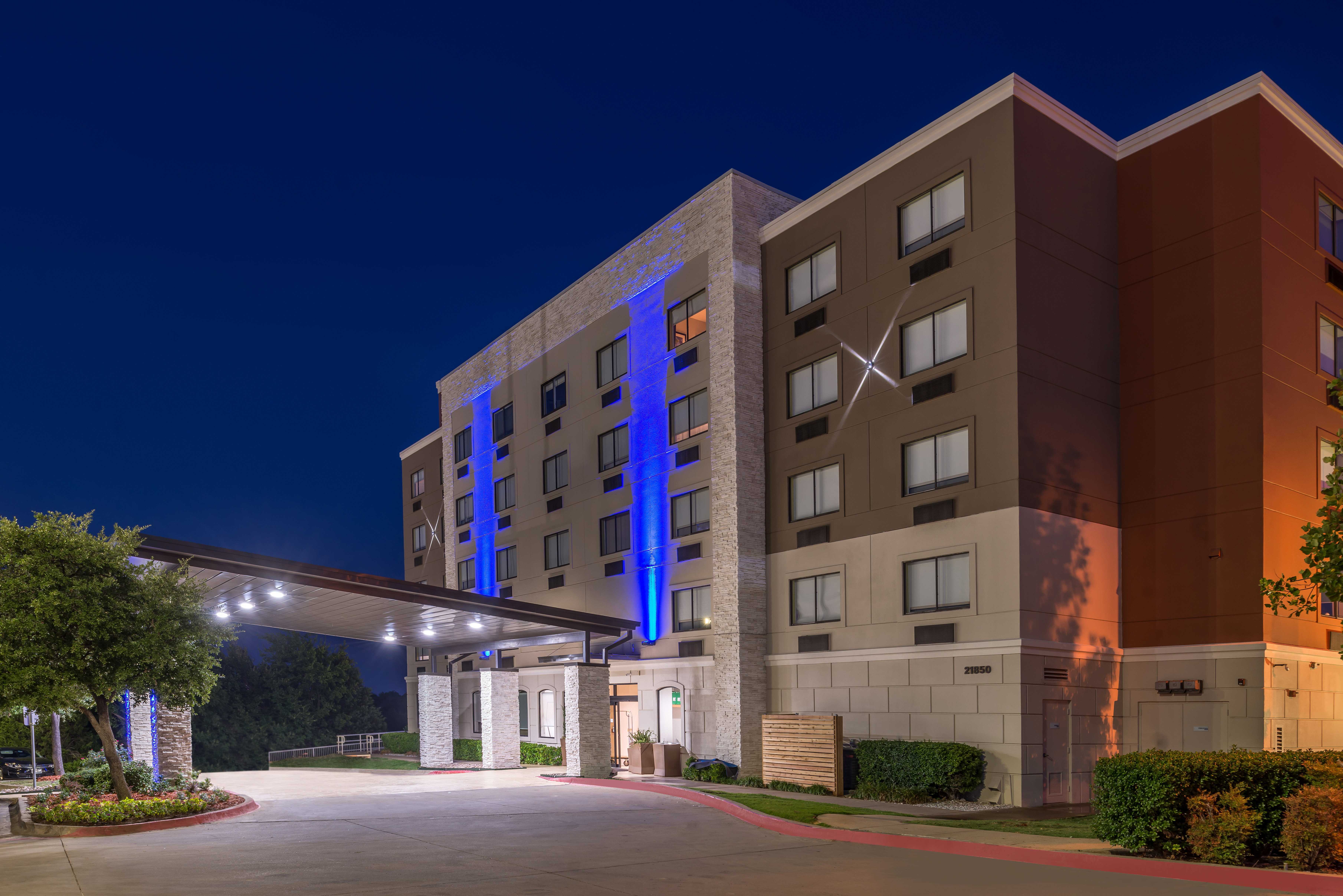 Holiday Inn Express Hotel Suites Mesquite 5/52