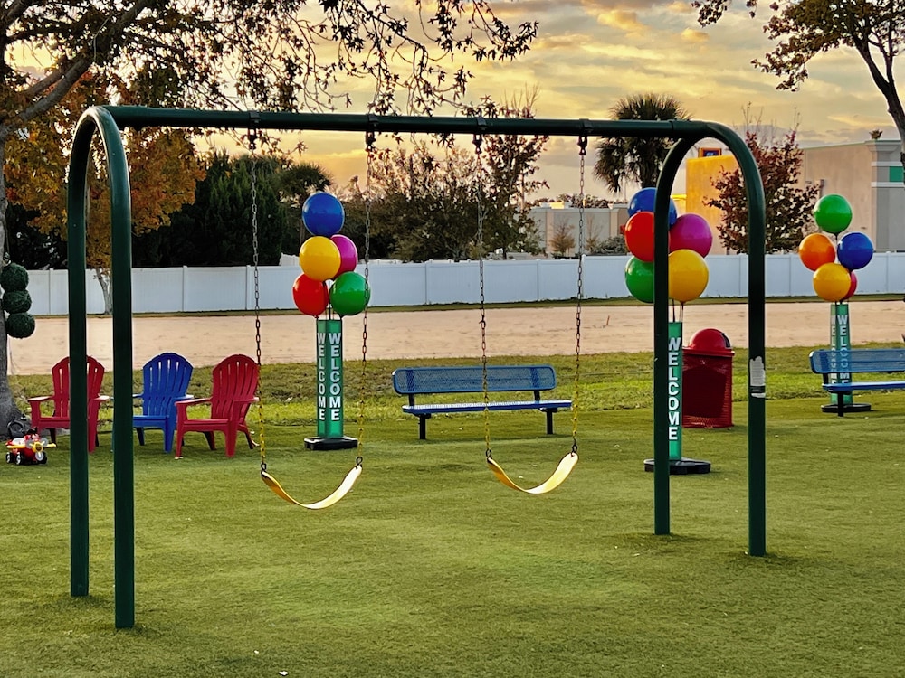 Magic Moment Resort & Kids Club, Dazzler Select by Wyndham 40/60