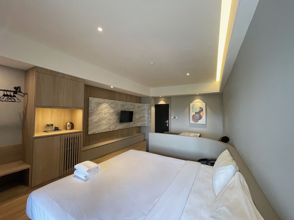 Boss Mansion Residence 14/49