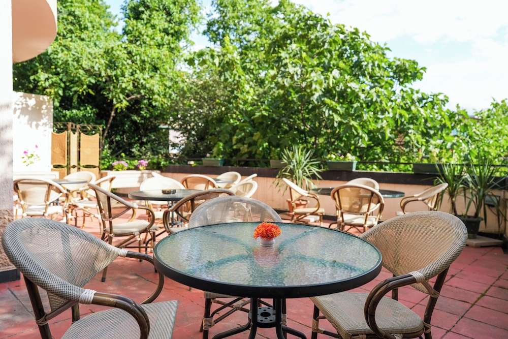 Andza Tbilisi Hotel 74/84