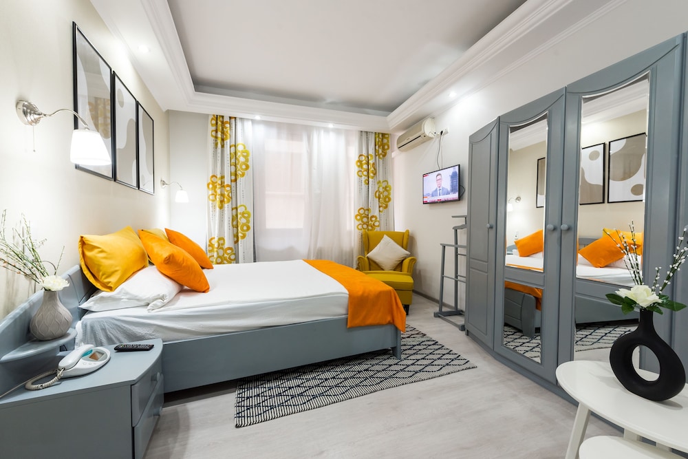 Relax Comfort Suites 17/50
