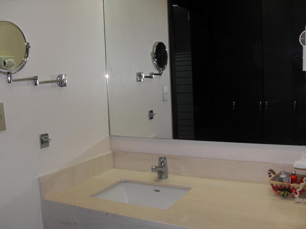 Hotel Playa Cristal 46/47