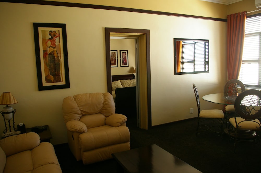 Royal Hotel Ladysmith 23/41