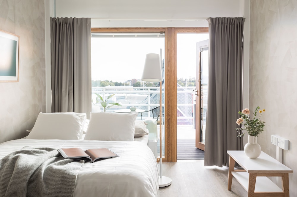 ROOF TOP, COMPACT, STUDIO, TERRACE