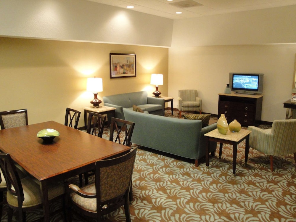 DoubleTree by Hilton Augusta 35/56