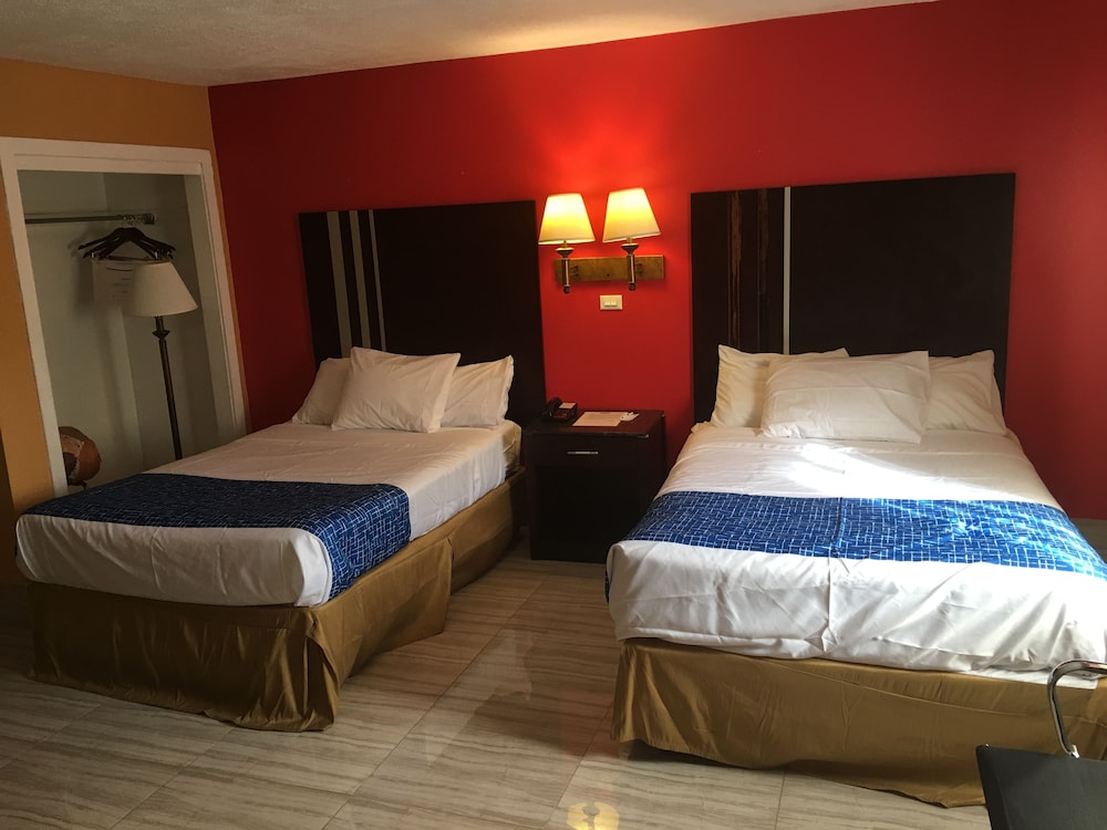Travelodge By Wyndham Bay Shore Long Island 11/41