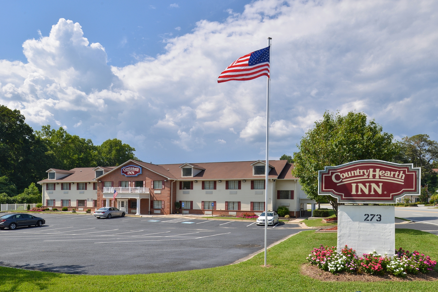 Country Hearth Inn & Suites Toccoa 2/23