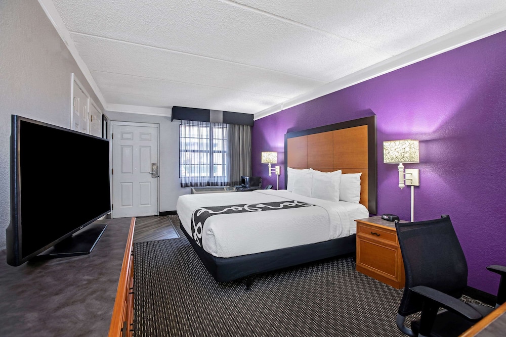 La Quinta Inn Sacramento North 12/39