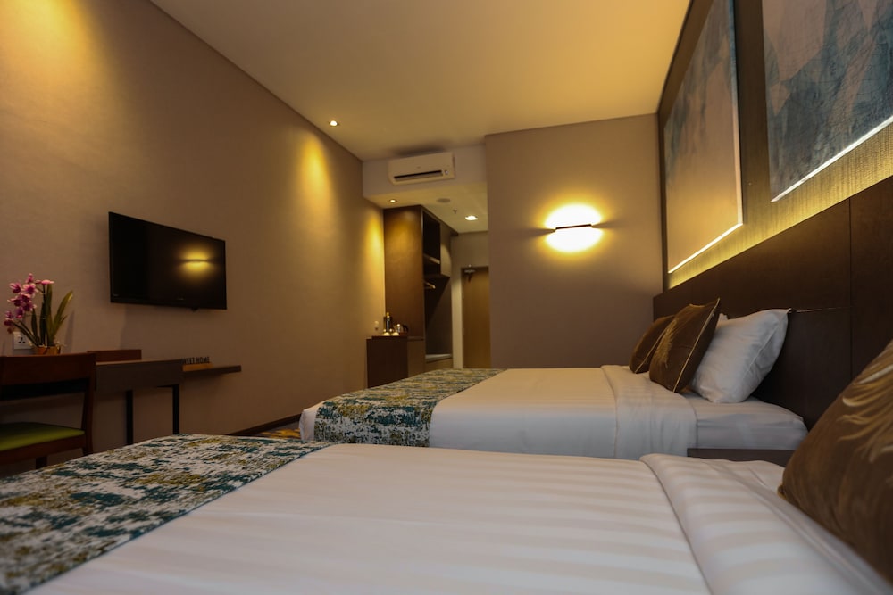 D Elegance Grand Bandar Seri Alam 18/50