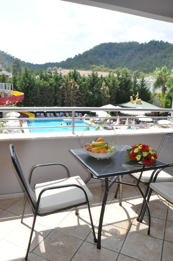 Grand Viking Hotel 32/50
