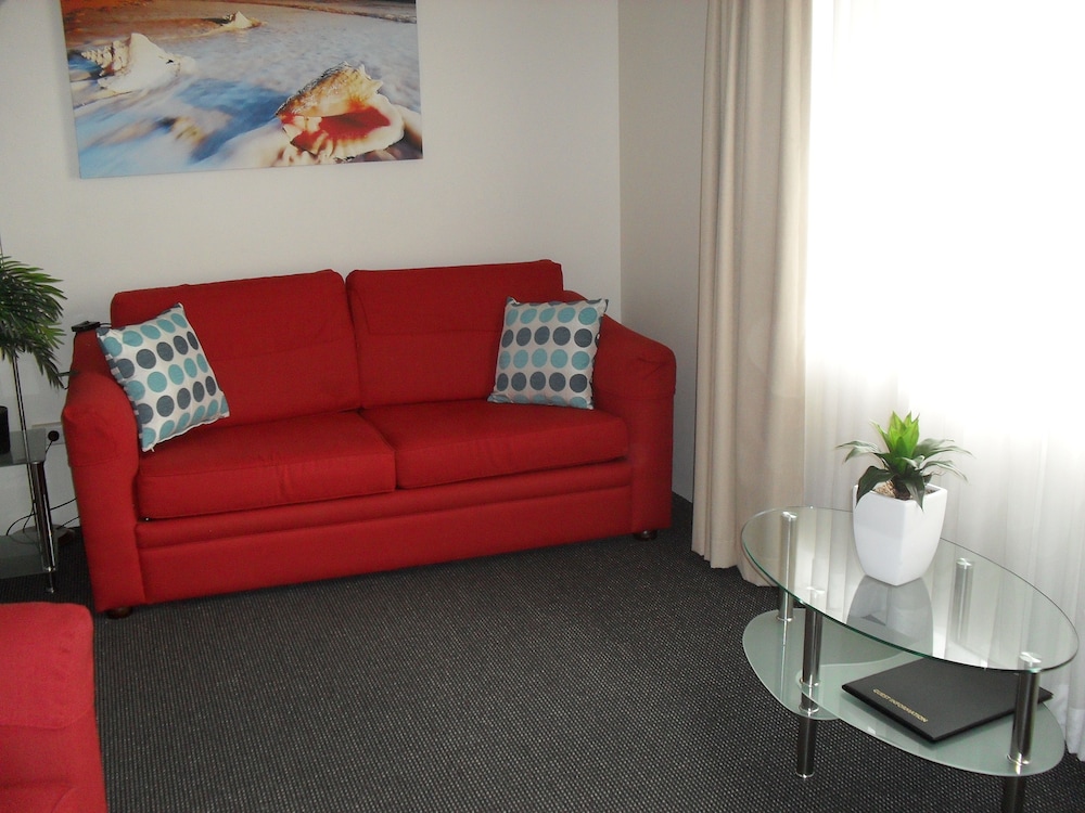 Beaches Serviced Apartments 19/46