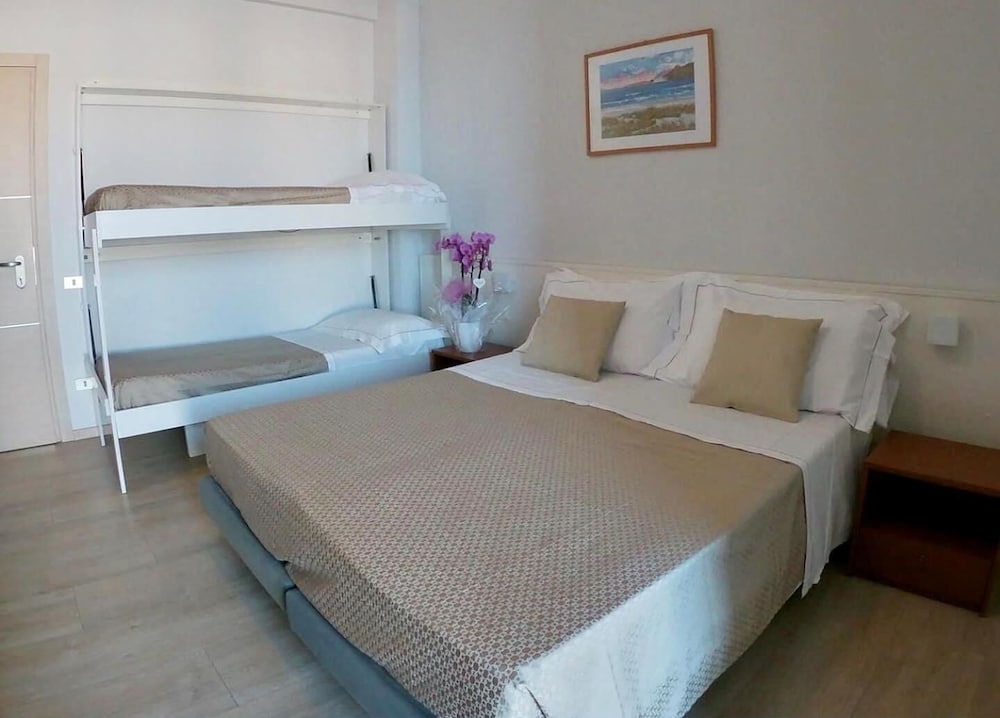 Hotel Caravel 17/50