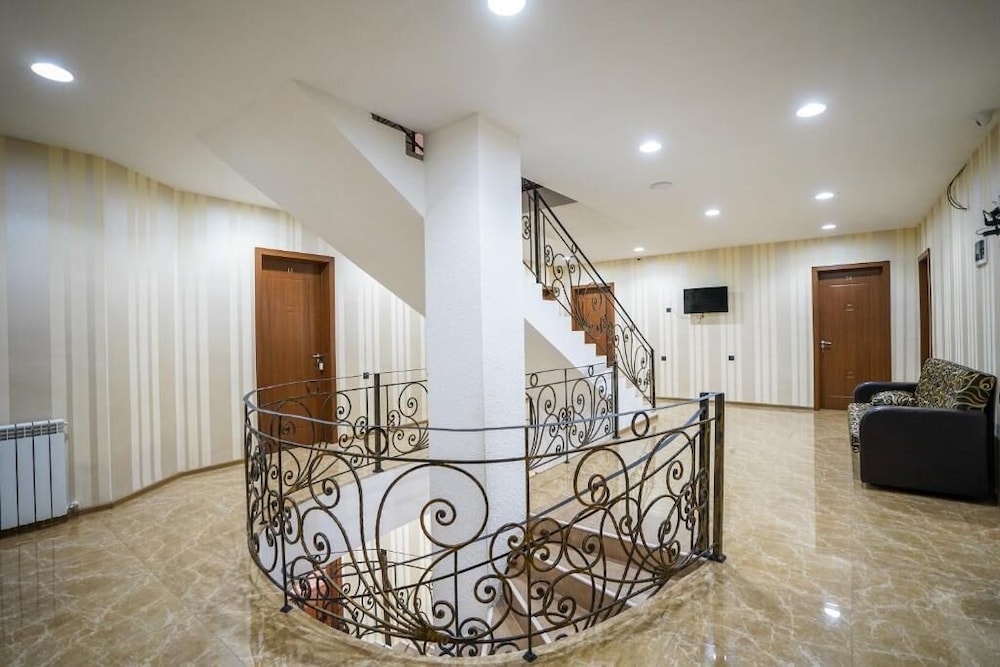 Natali Hotel 13/65