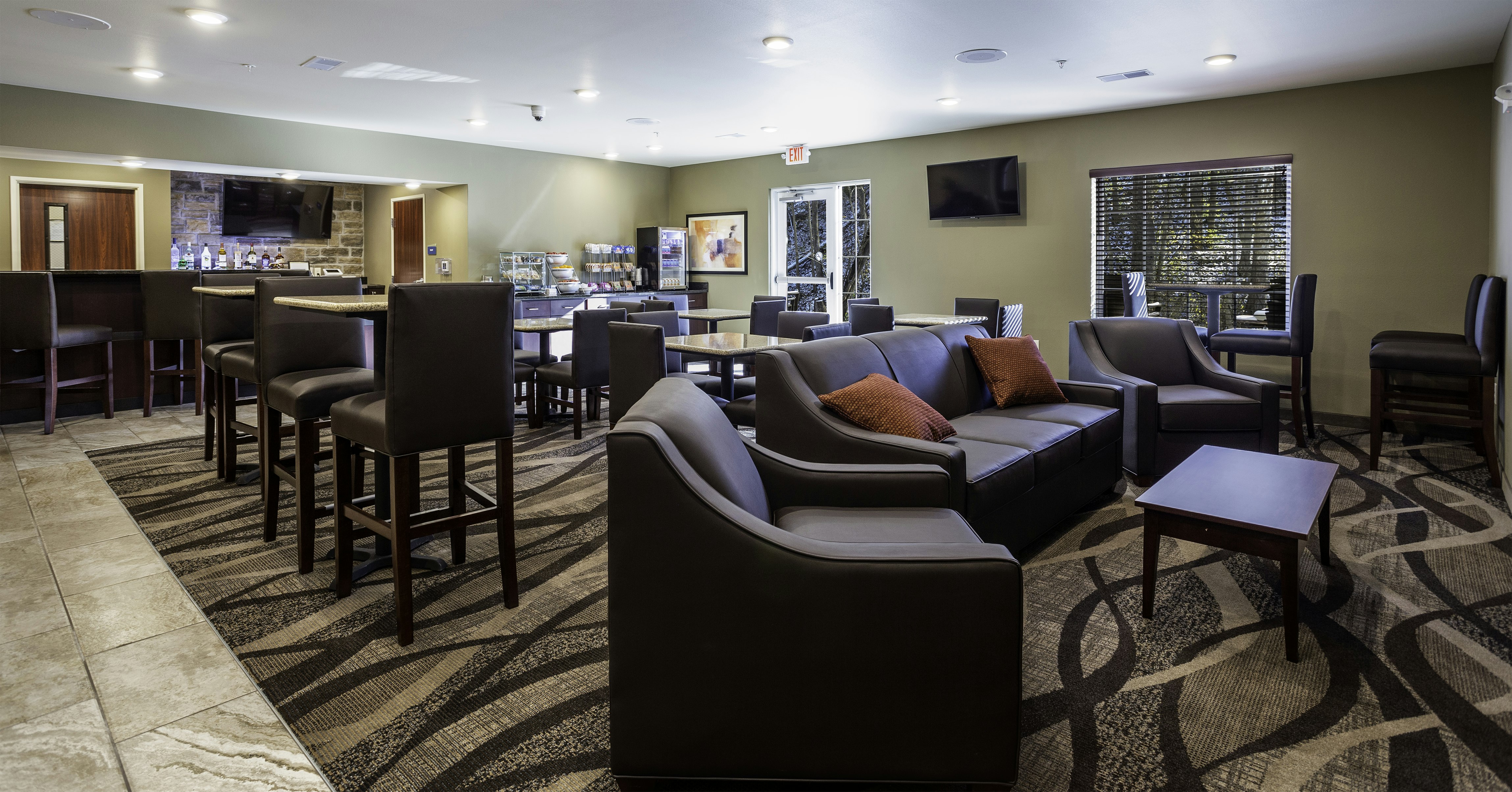 Cobblestone Inn & Suites - Brookville 36/48