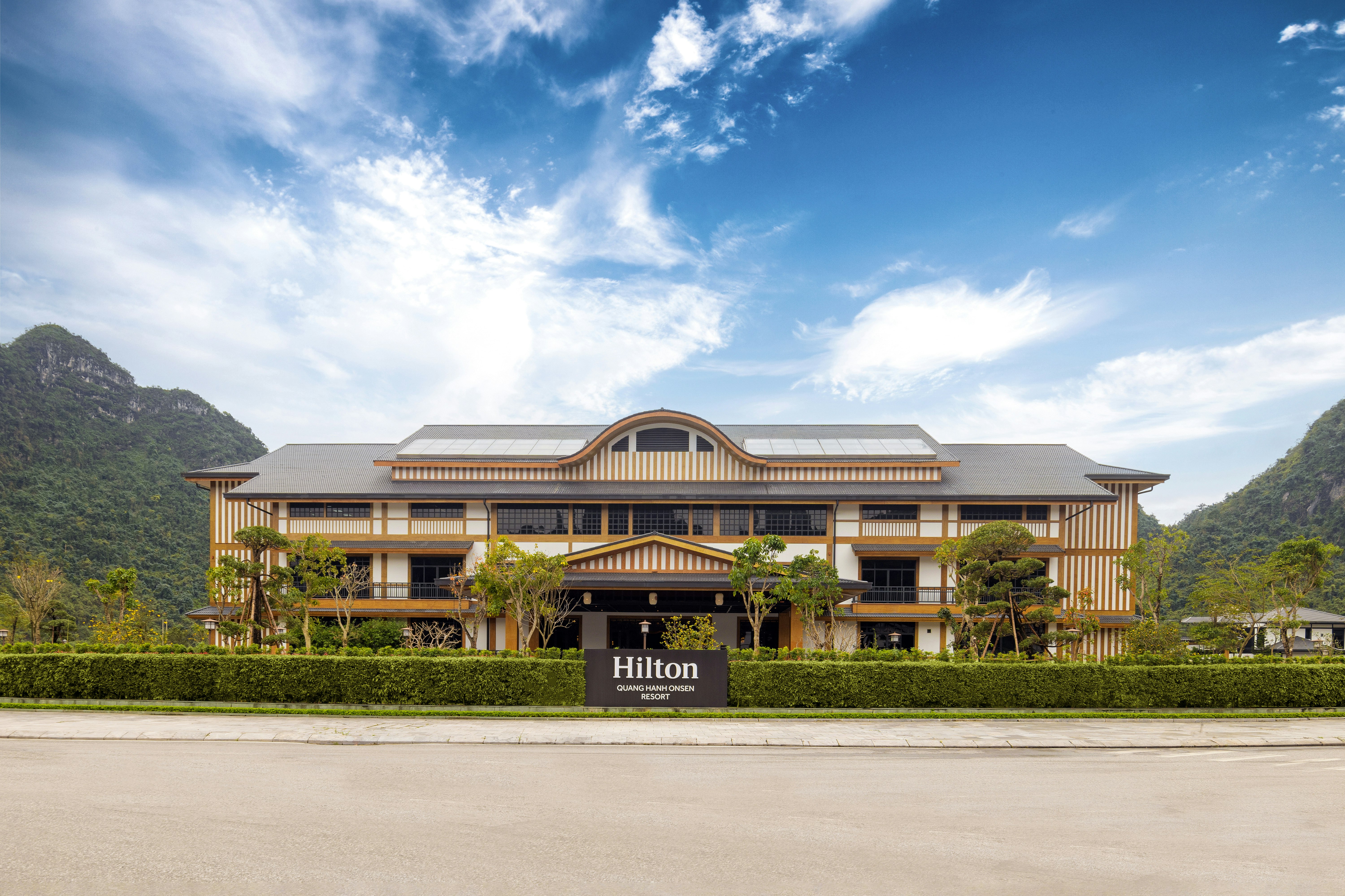 Hilton Quang Hanh Onsen Resort 5/74