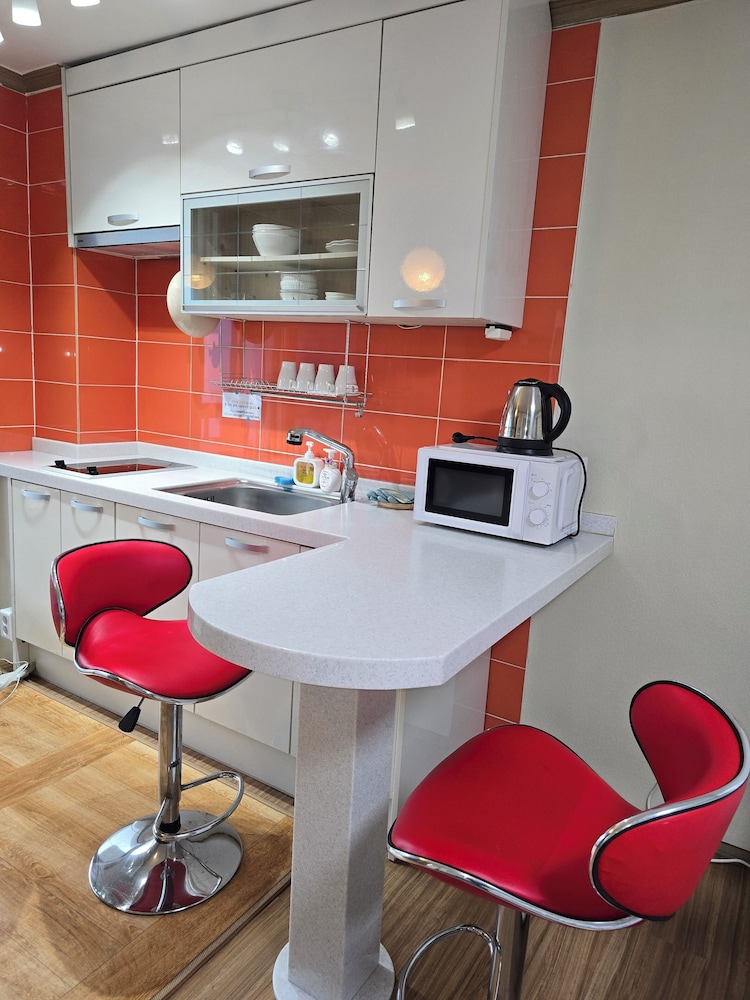 Bellus Rose Pension Hotel 55/64