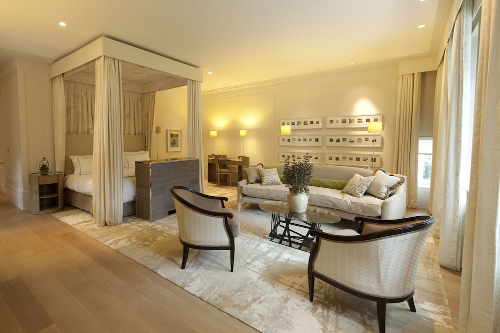 Coworth Park Dorchester Collection 56/77