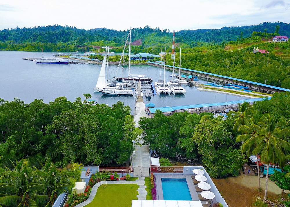 Meridian Adventure Marina Club and Resort 45/50