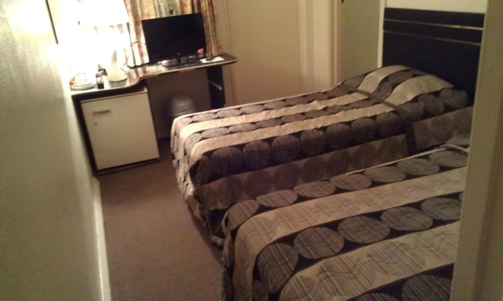AVALON MOTEL 17/45