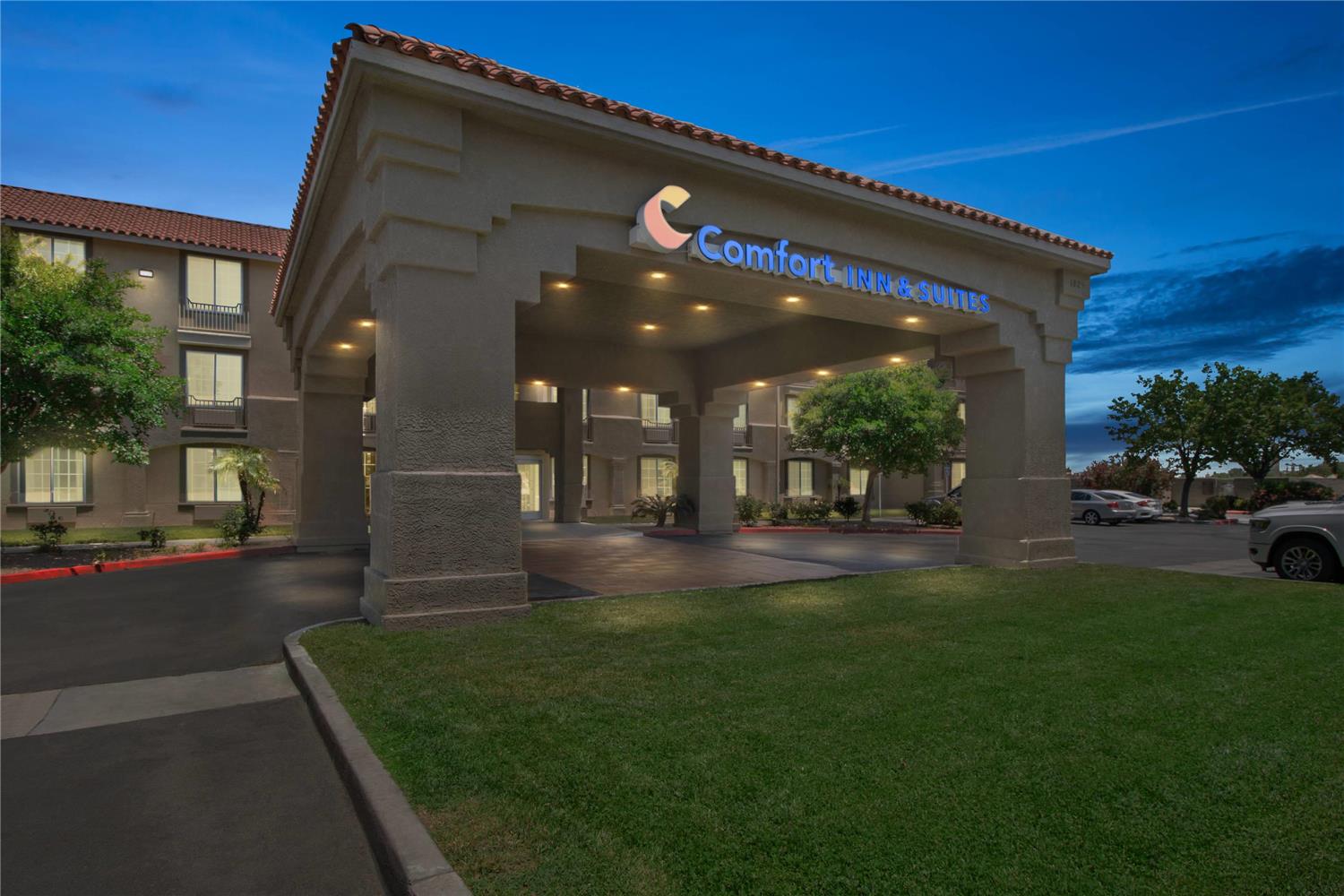 Comfort Inn & Suites Lancaster Antelope Valley 2/40