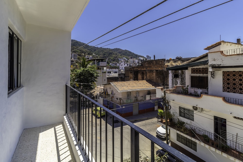 Cuale Condo Retreats 4/50