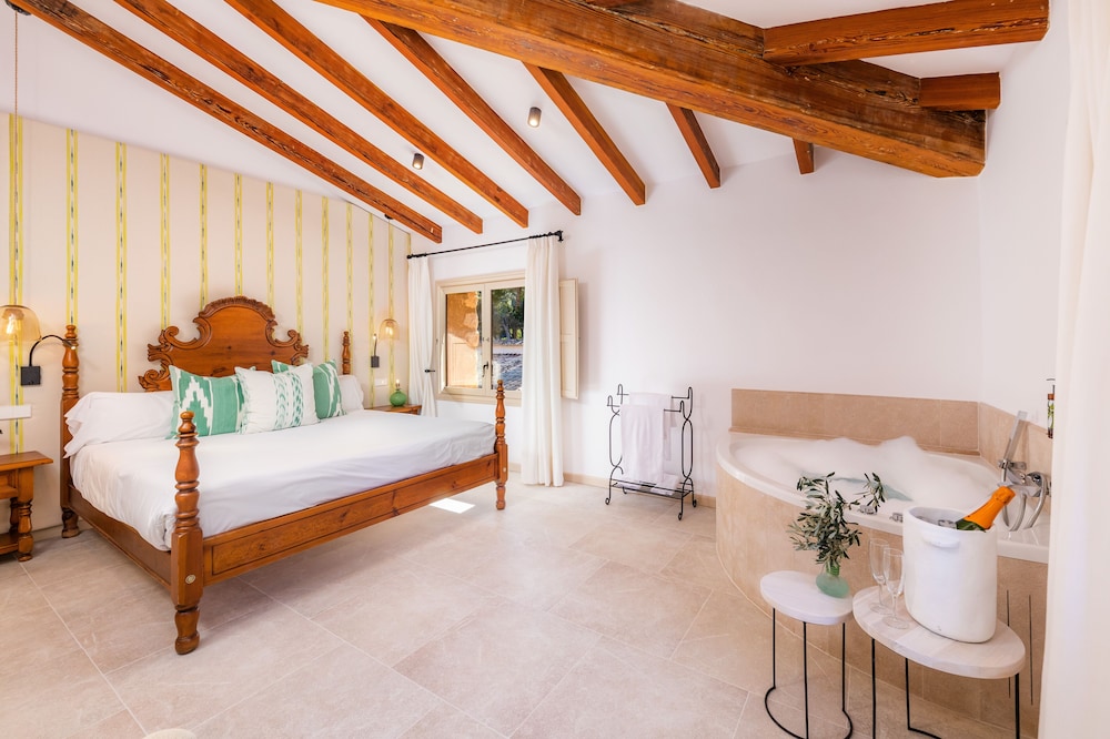FINCA HOTEL ALBELLONS PARC NATURAL 14/70
