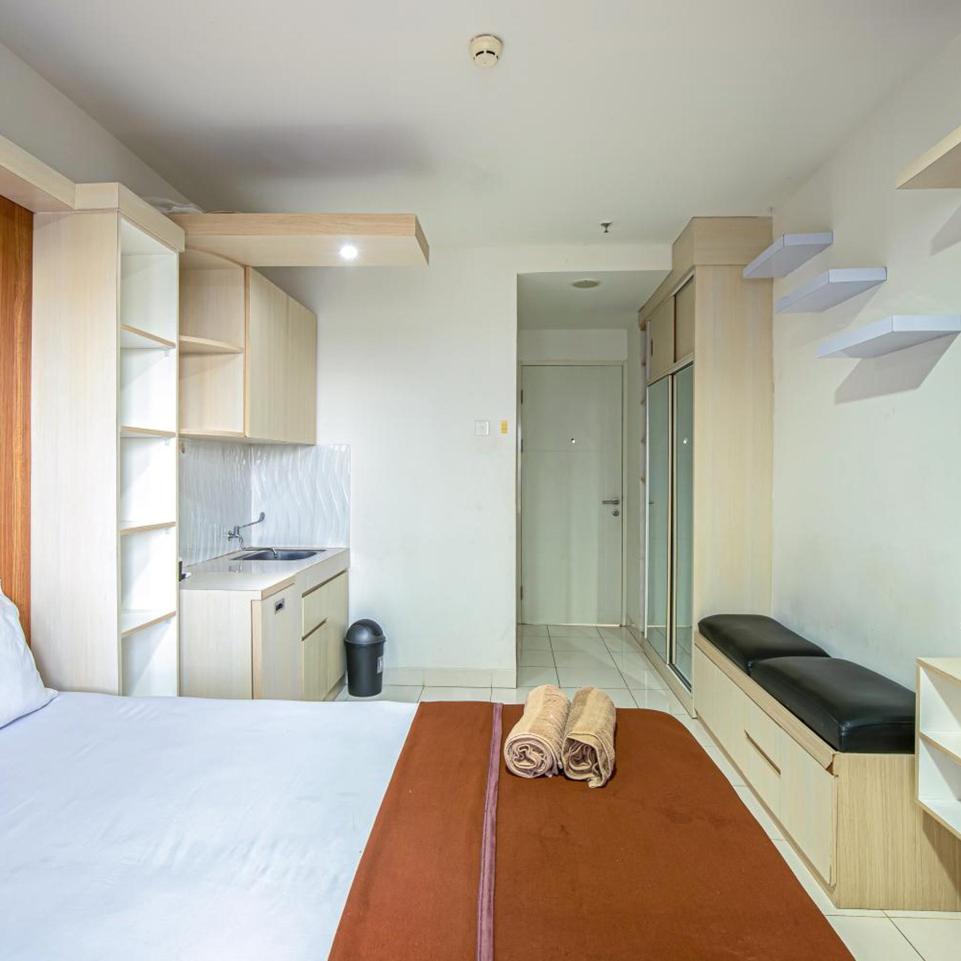Skyland Sentul Tower Apartment 42/56