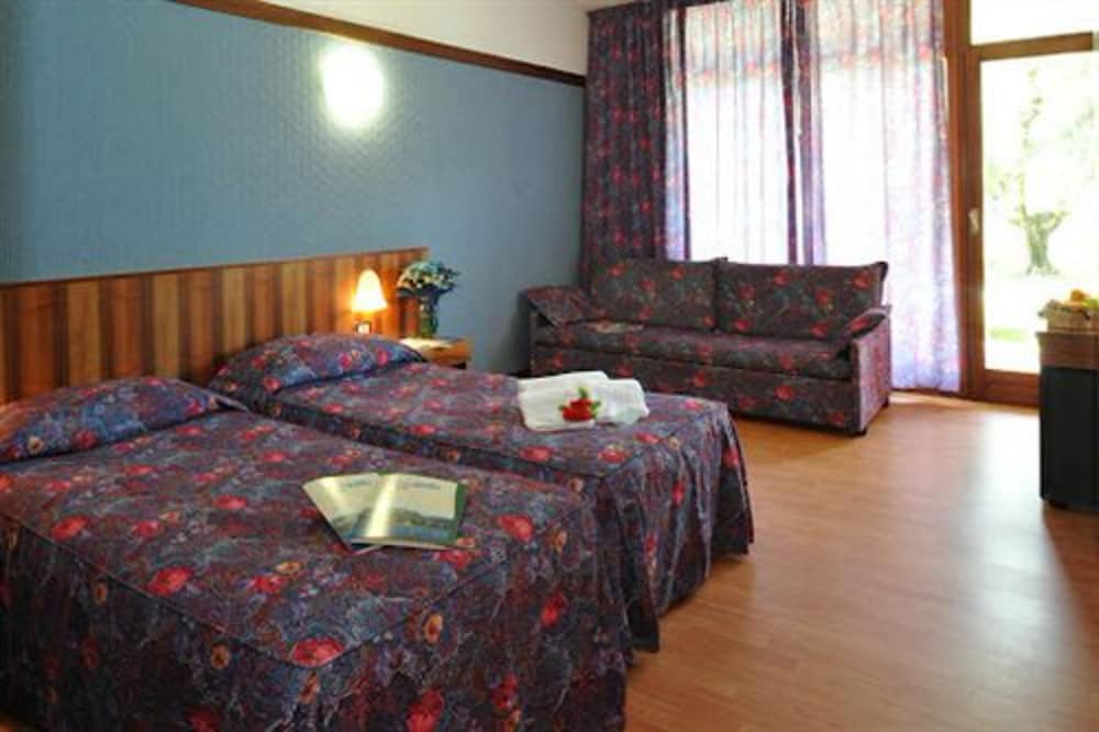 Park Hotel Oasi 18/71